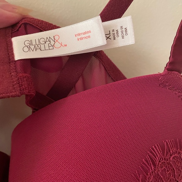 Beautiful maroon Nightgown - Picture 2 of 4